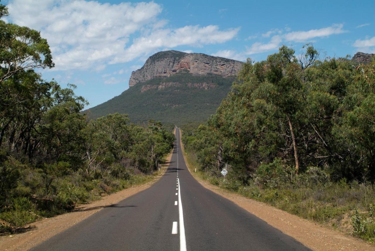 Halls Gap Lakeside Tourist Park Esterno foto